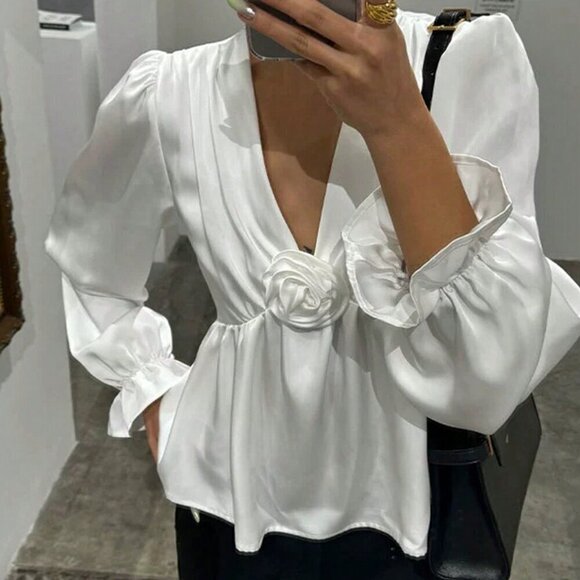 White Casual Women's Solid Color French Style Elegant Loose Fit V-Neck Shirt - Picture 5 of 7